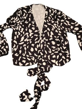 Women's Black & White Tie-Front Blouse